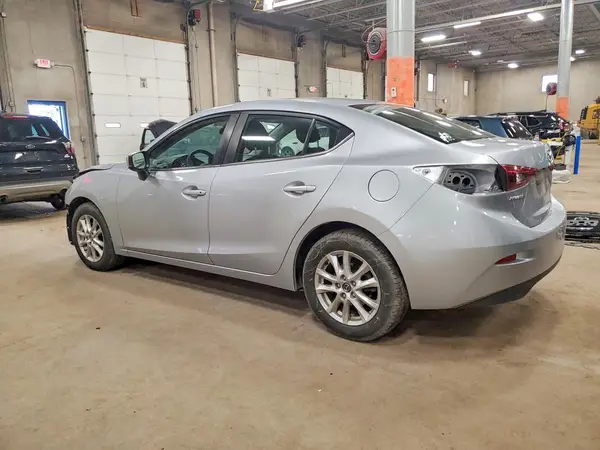 3MZBN1U73HM110053 2017 MAZDA 3 - Image 2