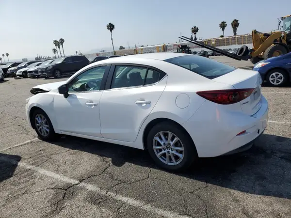 3MZBN1U73JM161266 2018 MAZDA 3 - Image 2