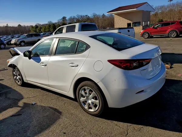 3MZBN1U73JM161994 2018 MAZDA 3 - Image 2