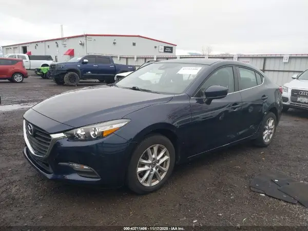 3MZBN1U73JM171389 2018 MAZDA 3 - Image 2