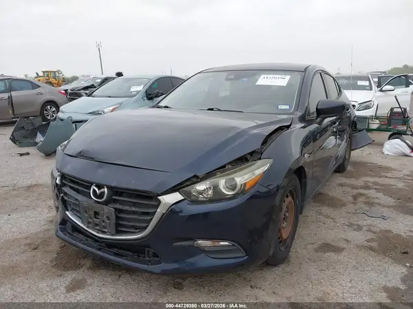 3MZBN1U73JM172607 2018 MAZDA 3 - Image 2