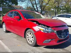 3MZBN1U73JM181498 2018 MAZDA 3