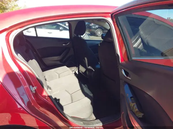 3MZBN1U73JM181498 2018 MAZDA 3 - Image 8