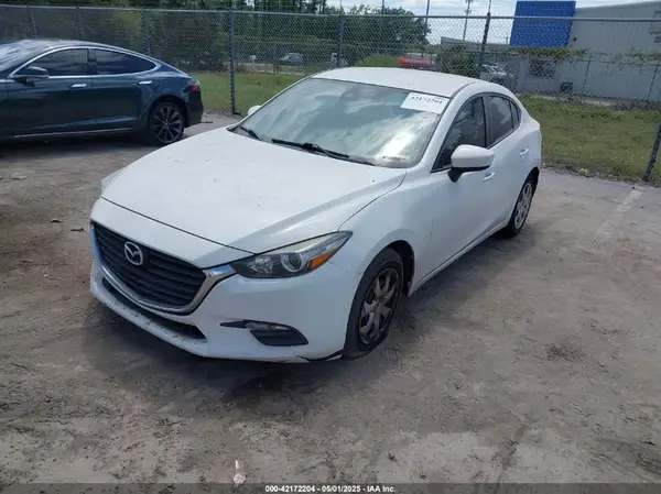 3MZBN1U73JM185244 2018 MAZDA 3 - Image 2