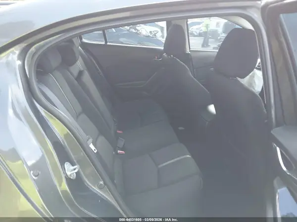 3MZBN1U73JM196924 2018 MAZDA 3 - Image 8