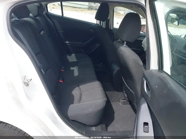 3MZBN1U73JM197961 2018 MAZDA 3 - Image 8