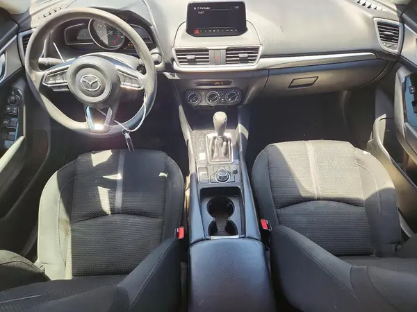 3MZBN1U73JM197975 2018 MAZDA 3 - Image 8