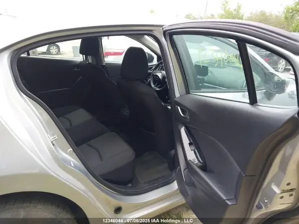 3MZBN1U73JM227931 2018 MAZDA 3 - Image 8