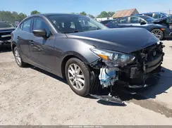 3MZBN1U73JM230263 2018 MAZDA 3