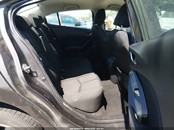 3MZBN1U73JM230263 2018 MAZDA 3 - Image 8