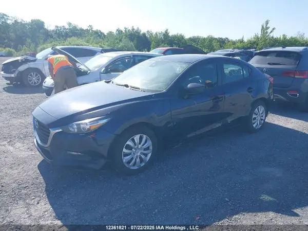 3MZBN1U73JM239884 2018 MAZDA 3 - Image 2
