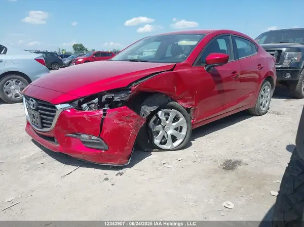 3MZBN1U73JM261531 2018 MAZDA 3 - Image 2