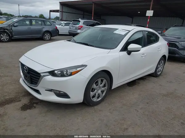3MZBN1U74HM111325 2017 MAZDA 3 - Image 2