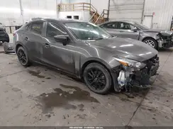 3MZBN1U74HM120686 2017 MAZDA 3