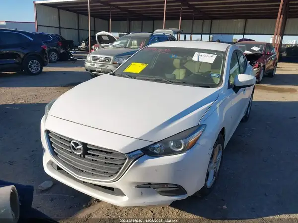 3MZBN1U74HM123457 2017 MAZDA 3 - Image 2