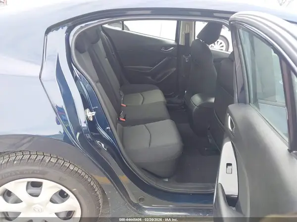 3MZBN1U74HM136211 2017 MAZDA 3 - Image 8