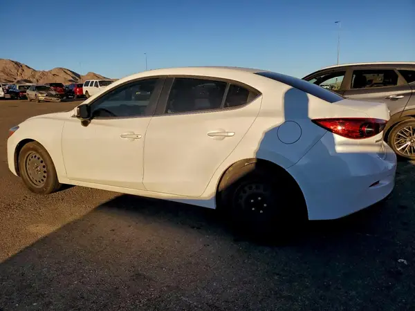 3MZBN1U74HM137262 2017 MAZDA 3 - Image 2