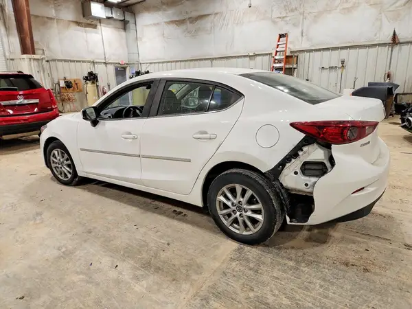 3MZBN1U74JM159980 2018 MAZDA 3 - Image 2