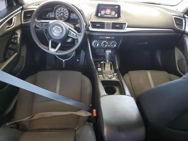 3MZBN1U74JM170493 2018 MAZDA 3 - Image 8