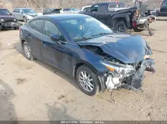 3MZBN1U74JM171286 2018 MAZDA 3