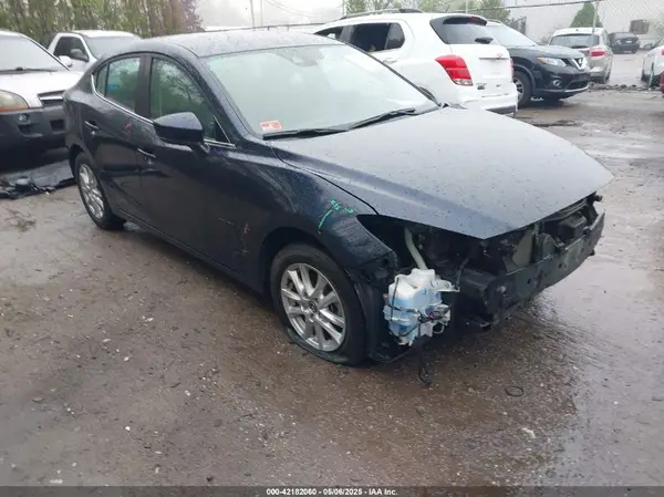 3MZBN1U74JM171479 2018 MAZDA 3 - Image 1