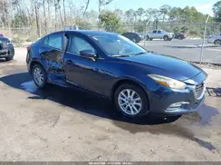 3MZBN1U74JM171482 2018 MAZDA 3