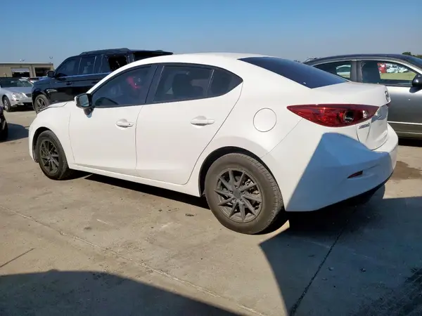 3MZBN1U74JM179582 2018 MAZDA 3 - Image 2