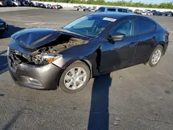 3MZBN1U74JM183986 2018 MAZDA 3