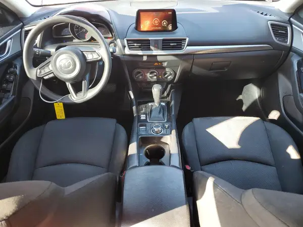 3MZBN1U74JM186600 2018 MAZDA 3 - Image 8