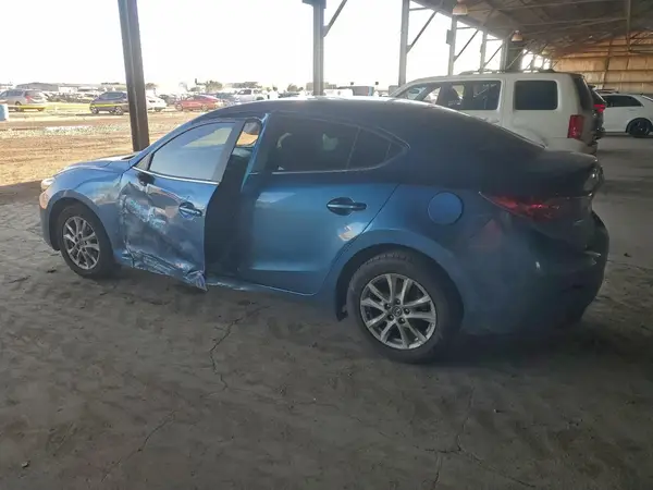 3MZBN1U74JM188976 2018 MAZDA 3 - Image 2