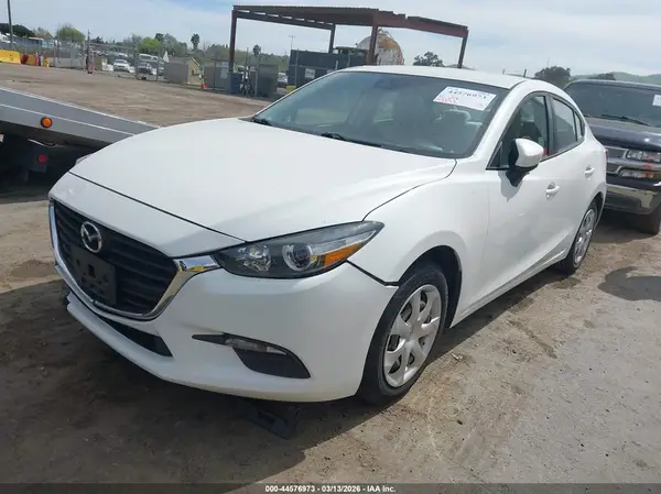 3MZBN1U74JM189996 2018 MAZDA 3 - Image 2