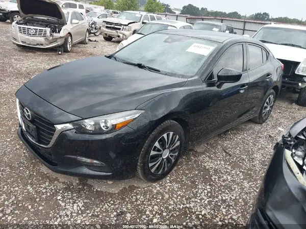 3MZBN1U74JM191652 2018 MAZDA 3 - Image 2