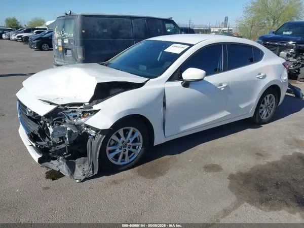 3MZBN1U74JM198357 2018 MAZDA 3 - Image 2