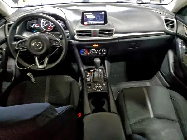 3MZBN1U74JM215402 2018 MAZDA 3 - Image 8