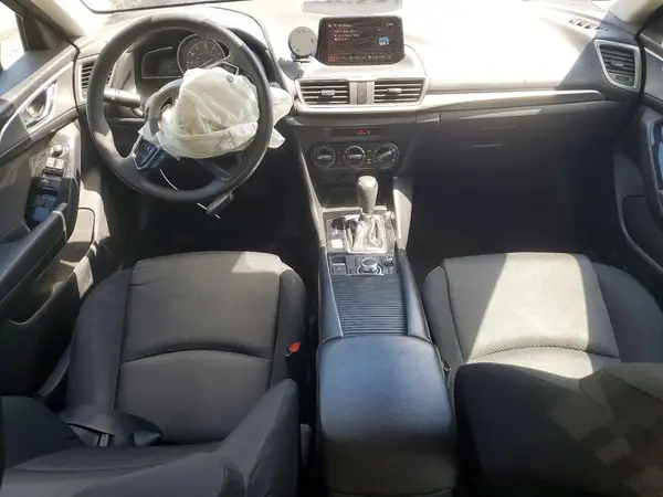3MZBN1U74JM215710 2018 MAZDA 3 - Image 8
