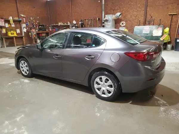 3MZBN1U74JM217621 2018 MAZDA 3 - Image 2