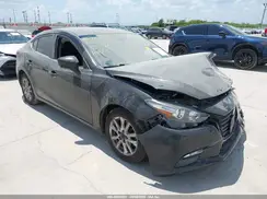 3MZBN1U74JM228599 2018 MAZDA 3