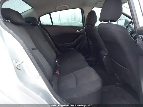 3MZBN1U74JM231003 2018 MAZDA 3 - Image 8