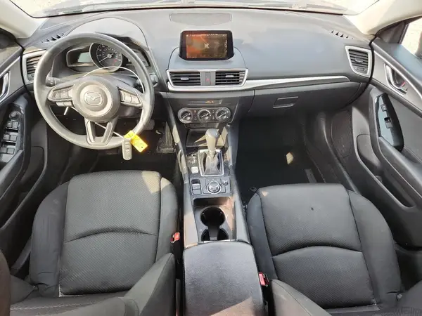 3MZBN1U74JM234645 2018 MAZDA 3 - Image 8