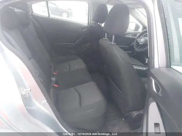 3MZBN1U74JM237786 2018 MAZDA 3 - Image 8