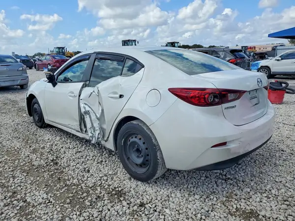3MZBN1U74JM239683 2018 MAZDA 3 - Image 2