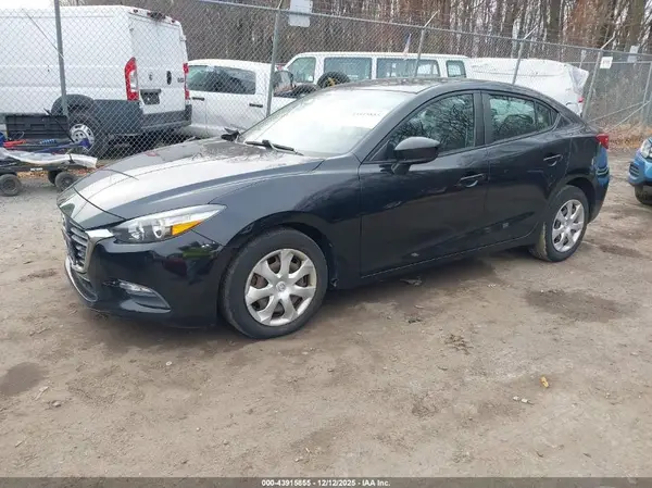 3MZBN1U74JM239926 2018 MAZDA 3 - Image 2