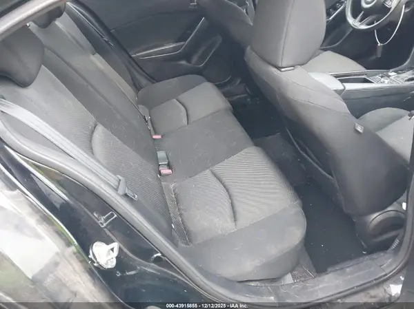 3MZBN1U74JM239926 2018 MAZDA 3 - Image 8