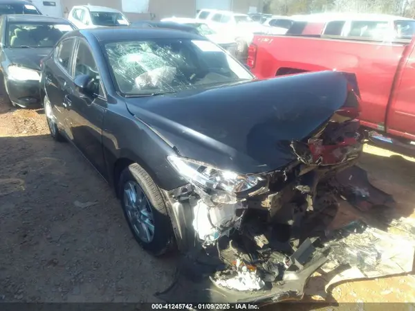 3MZBN1U74JM259481 2018 MAZDA 3 - Image 1