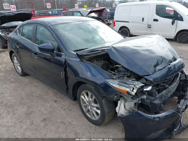 3MZBN1U75HM131972 2017 MAZDA 3 - Image 1