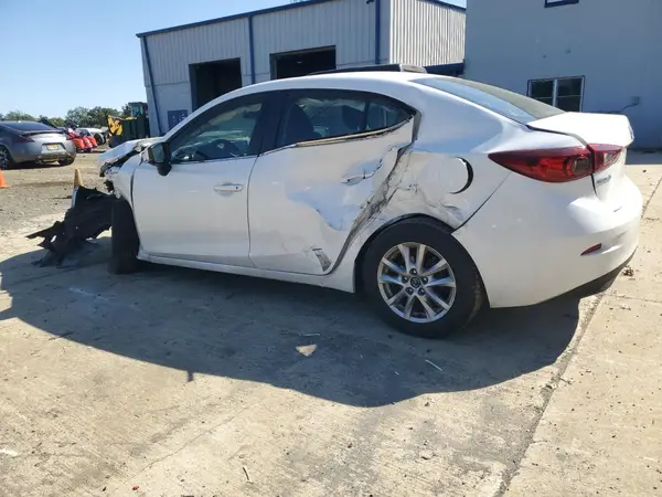 3MZBN1U75HM132944 2017 MAZDA 3 - Image 2