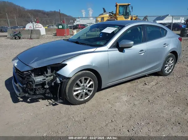 3MZBN1U75HM156192 2017 MAZDA 3 - Image 2