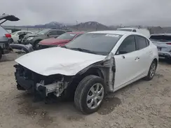 3MZBN1U75JM165609 2018 MAZDA 3