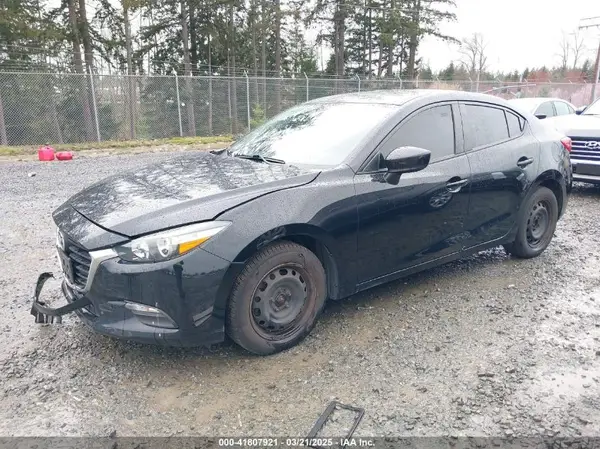 3MZBN1U75JM167263 2018 MAZDA 3 - Image 2