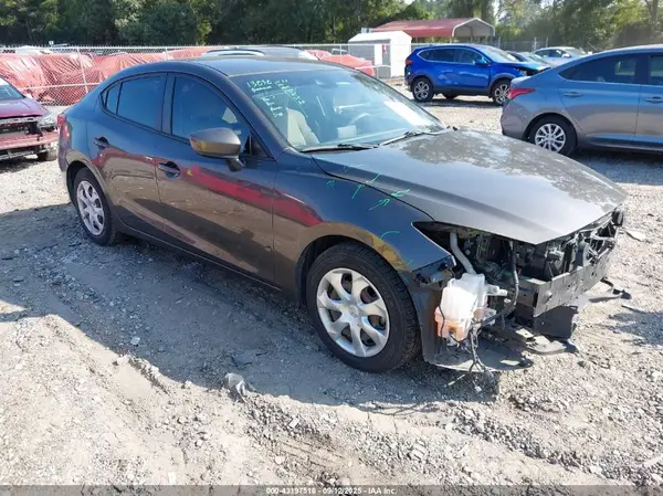 3MZBN1U75JM171281 2018 MAZDA 3 - Image 1
